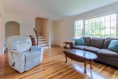 21 Dartmouth Rd, Marblehead, MA 01945 - photo 4