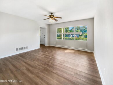 1418 Lamanto Ave E, Jacksonville, FL 32211 - photo 6