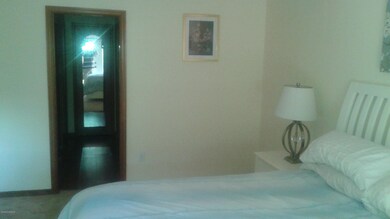 LA COS BED 2