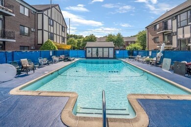 151 Bittersweet Ln unit 227, Randolph, MA 02368 - photo 5