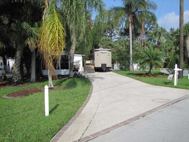 221 Plantation Dr, Titusville, FL 32780 - photo 2