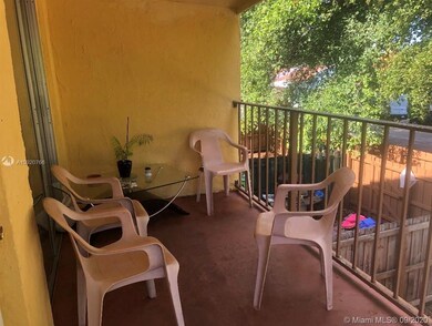 15401 SW 81st Cir Ln unit 12, Miami, FL 33193 - photo 4