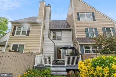 12842 Mill Brook Ct, Woodbridge, VA 22192 - photo 5