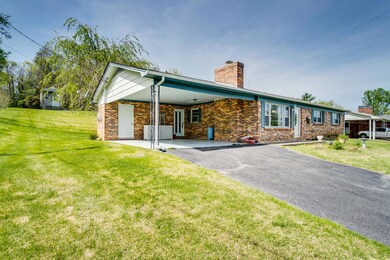 602 Southview Dr, Johnson City, TN 37601 - photo 2