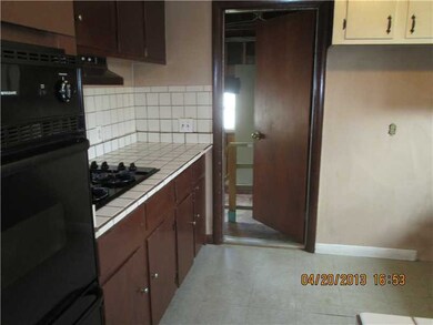 14 Vega Dr, Warwick, RI 02886 - photo 5