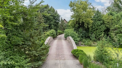 85 Lake Rest Ave, Oshkosh, WI 54902 - photo 7