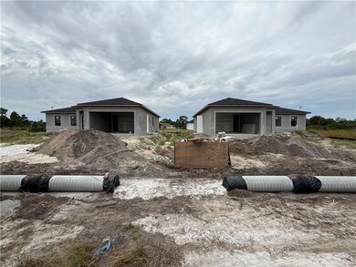 916 Manresa Ave S, Lehigh Acres, FL 33974 - photo 2