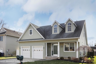 77 Clinton St, North Middletown, NJ 07748 - photo 3