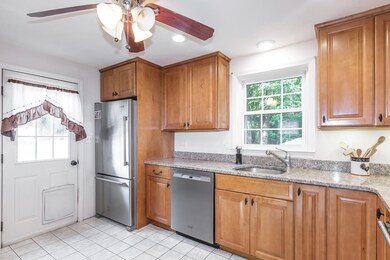 173 Charles Bancroft Hwy, Litchfield, NH 03052 - photo 6