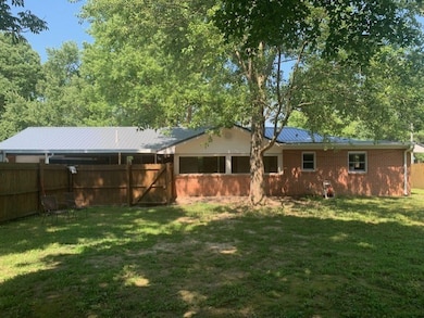 25 Walnut Ln, Manchester, TN 37355 - photo 4