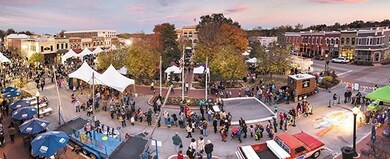 Walking distance to the Bentonville square