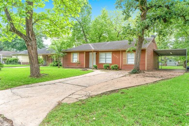 7252 Yoe St, Houston, TX 77016 - photo 2