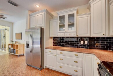 22160 Crofton Ct, Boca Raton, FL 33428 - photo 6