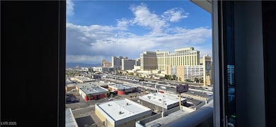 The Martin unit 1104, Las Vegas, NV 89103 - photo 3