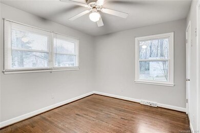 566 Hartness Rd, Statesville, NC 28677 - photo 6