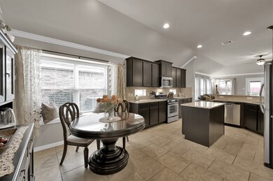 31727 Dover Oaks Ln, Spring, TX 77386 - photo 6