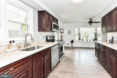 4631 Tara Dr, Fairfax, VA 22032 - photo 7