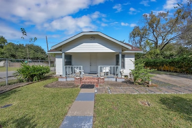 5038 Creekmont Dr, Houston, TX 77091 - photo 3