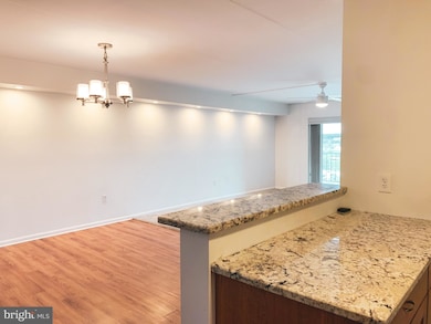 10606 Valley Forge Cir unit 606, King of Prussia, PA 19406 - photo 2