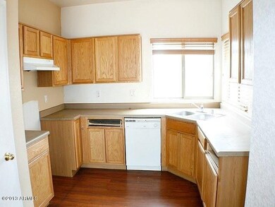 023-301632 - Kitchen (3)