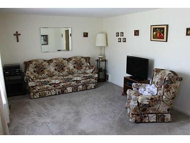 Living Room. Living room bright and wall to wall c