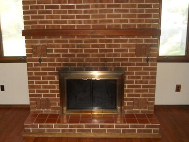 1610 Wilson Cir, Rolla, MO 65401 - photo 3