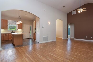 1111 Gary Hunt Rd-15