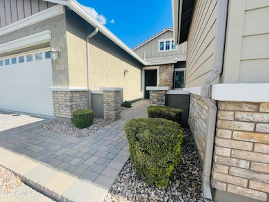 E1422F08-D254-4E96-B203-9E60E5E9C374