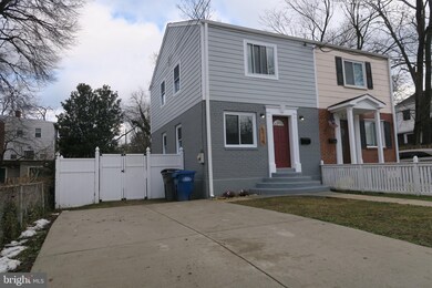 5719 Fenwick Dr, Alexandria, VA 22303 - photo 6