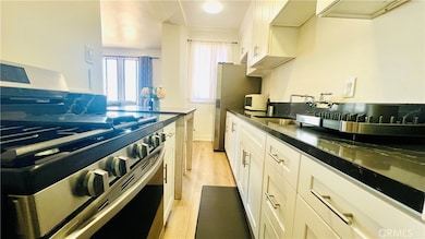 Willmore Apartments unit 711, Long Beach, CA 90802 - photo 3