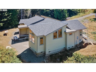 62039 Double Eagle Rd, Coos Bay, OR 97420 - photo 6