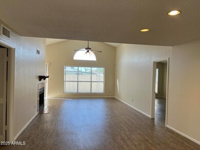 413 E Wescott Dr, Phoenix, AZ 85024 - photo 3