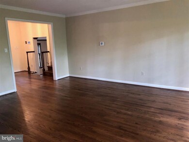 1328 Timberly Ln, McLean, VA 22102 - photo 4