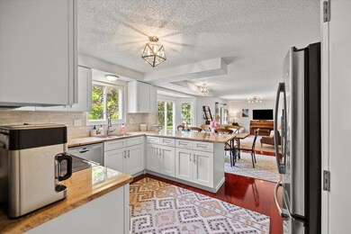 10-Kitchen