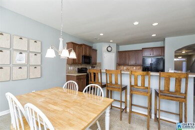 178 Oakwell St, Calera, AL 35040 - photo 4