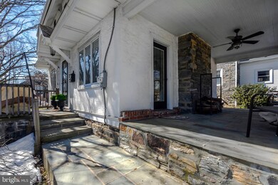 521 E Manoa Rd, Havertown, PA 19083 - photo 4