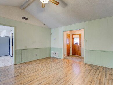 1208 Wedgewood Dr, Cleburne, TX 76033 - photo 6