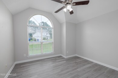 14-bedroom 2