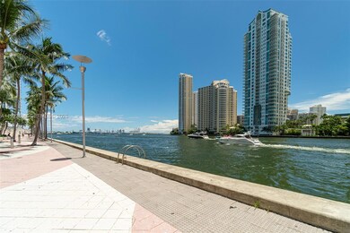 Met One unit T1411, Miami, FL 33131 - photo 6