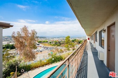 571 Fairview Ave unit 17, Los Angeles, CA 90033 - photo 3