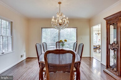 1423 Aldenham Ln, Reston, VA 20190 - photo 6