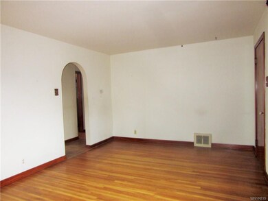 294 East Ave, North Tonawanda, NY 14120 - photo 7
