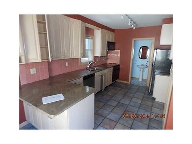 78 Fowler Ave, Pawtucket, RI 02860 - photo 5