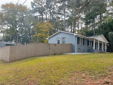 682 Brass Key Ct, Lawrenceville, GA 30046 - photo 3