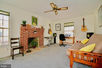 10717 Holleybrooke Dr, Spotsylvania, VA 22553 - photo 4