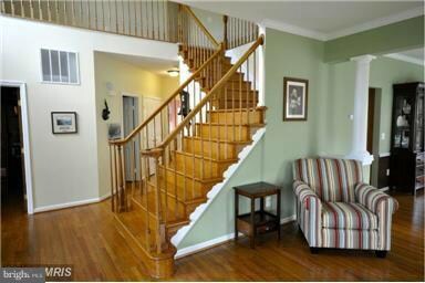 42899 Spring Morning Ct, Broadlands, VA 20148 - photo 4