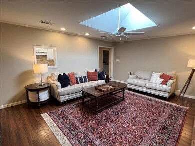 1753 Cynthia Ln, Hurst, TX 76054 - photo 6