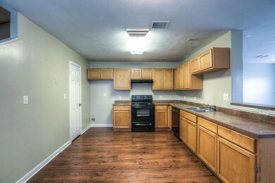 10611 Pine Landing Dr unit A, Houston, TX 77088 - photo 5