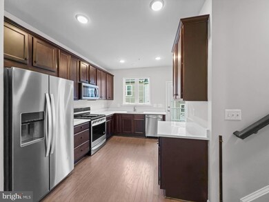 2570 Debert Cir, Hanover, MD 21076 - photo 6