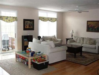 5 Kingson Ln unit 4, Medway, MA 02053 - photo 7